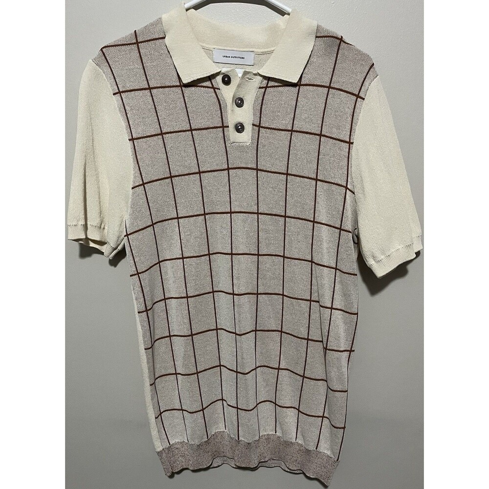 Urban Outfitters Men’s knitted polo shirt Size Medium